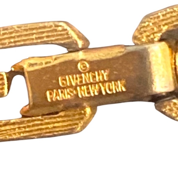 Authentic - Givenchy Gold Logo Chain Link G Bracelet - Picture 3 of 5